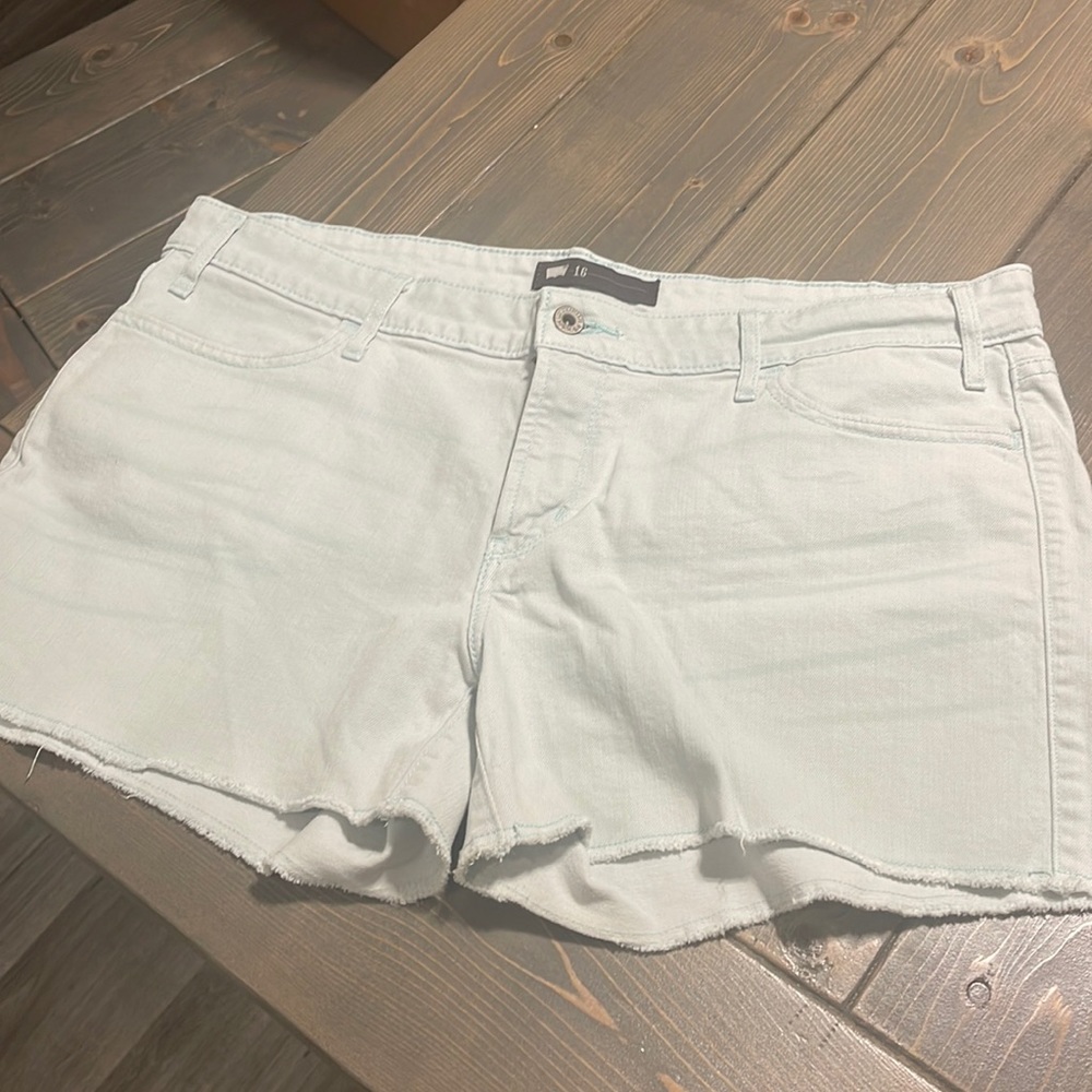 Levi Women’s Shorts